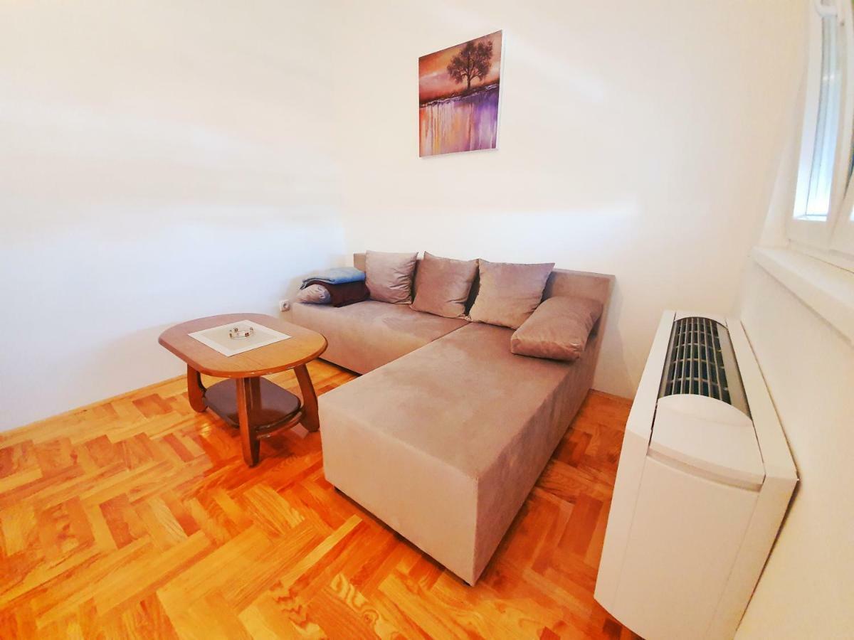 Apartman 44 Bijeljina Eksteriør billede